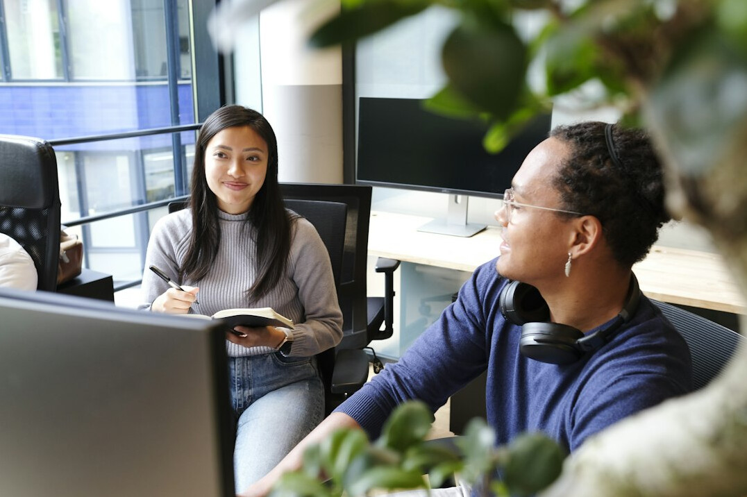 mentor guiding employee